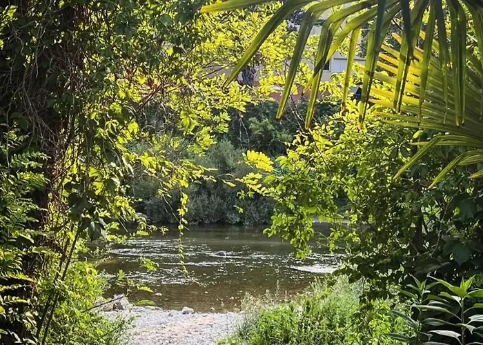 La Maison Du Pont Vieux * Cazilhac (Herault)